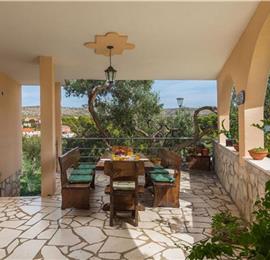 6 bedroom villa with pool in Milna, Brac Island sleeps 11